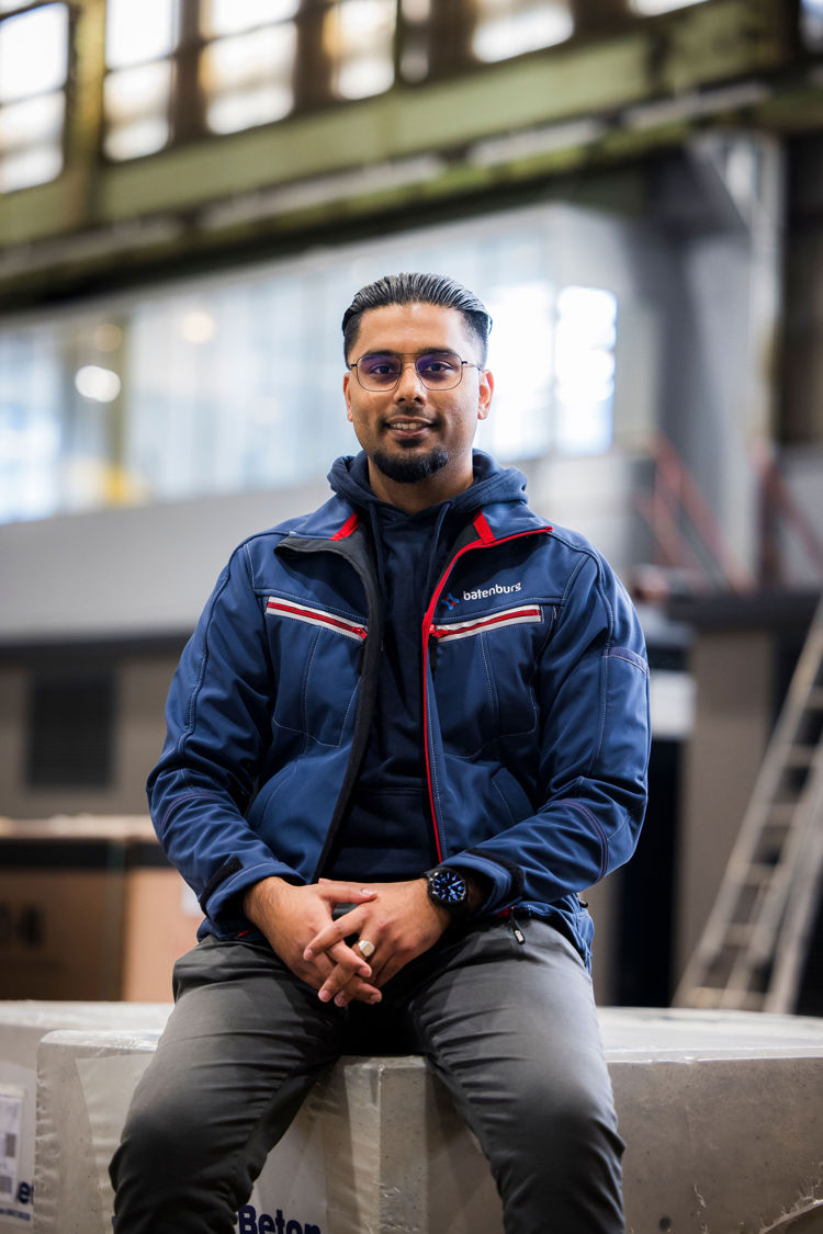 Kamal Rahimbaksh inside sales engineer